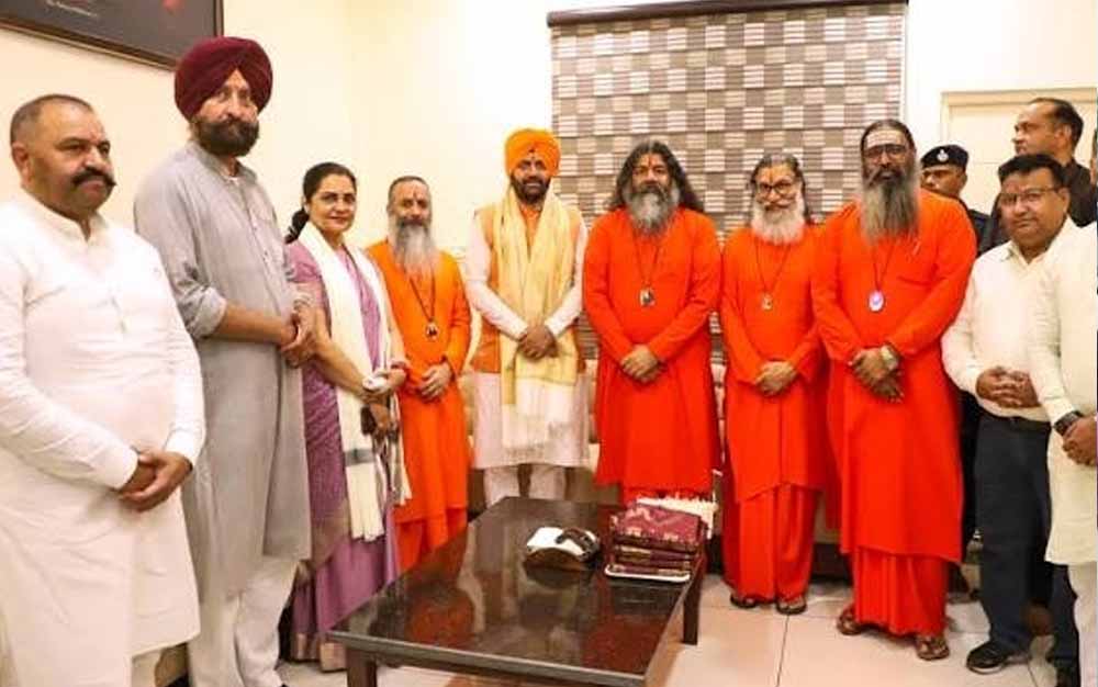 हरियाणा के CM नायब सैनी जालंधर पहुंचे, दिव्य ज्योति संस्थान के सेवा कार्यों की जमकर सराहना