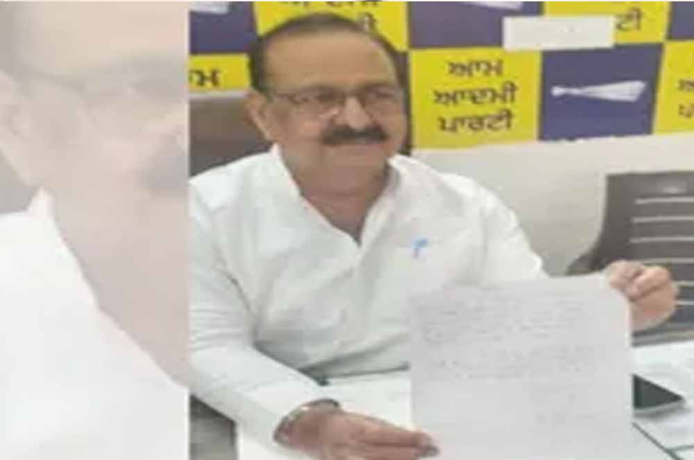 अबोहर में AAP को बड़ा झटका, मेयर नहीं बनने पर इंचार्ज अरुण नारंग ने दिया इस्तीफा