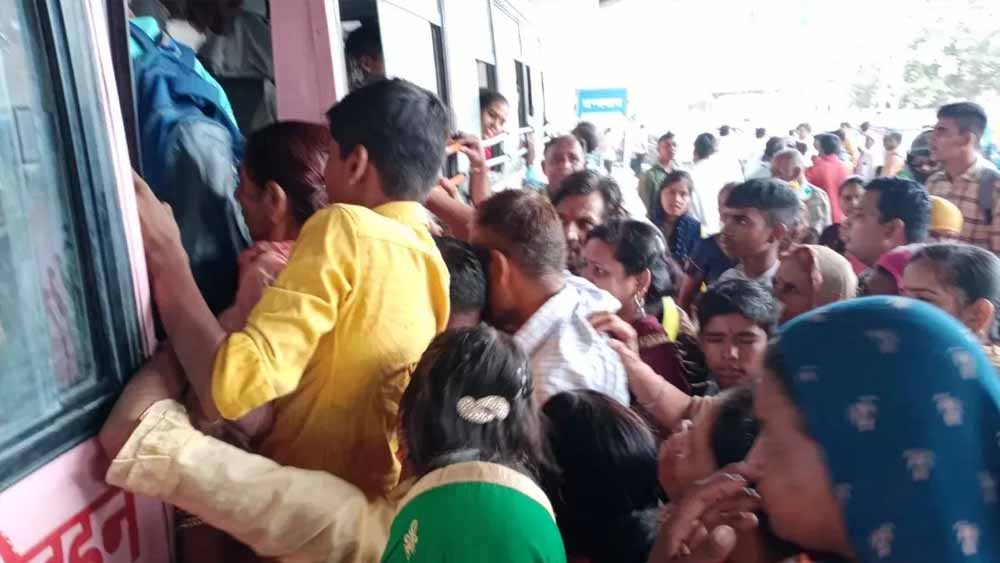 सावन के पहले सोमवार पर हरियाणा रोडवेज बसों में उमड़ी कांवड़ियों की भीड़, हरिद्वार के लिए बढ़ी रवानगी
