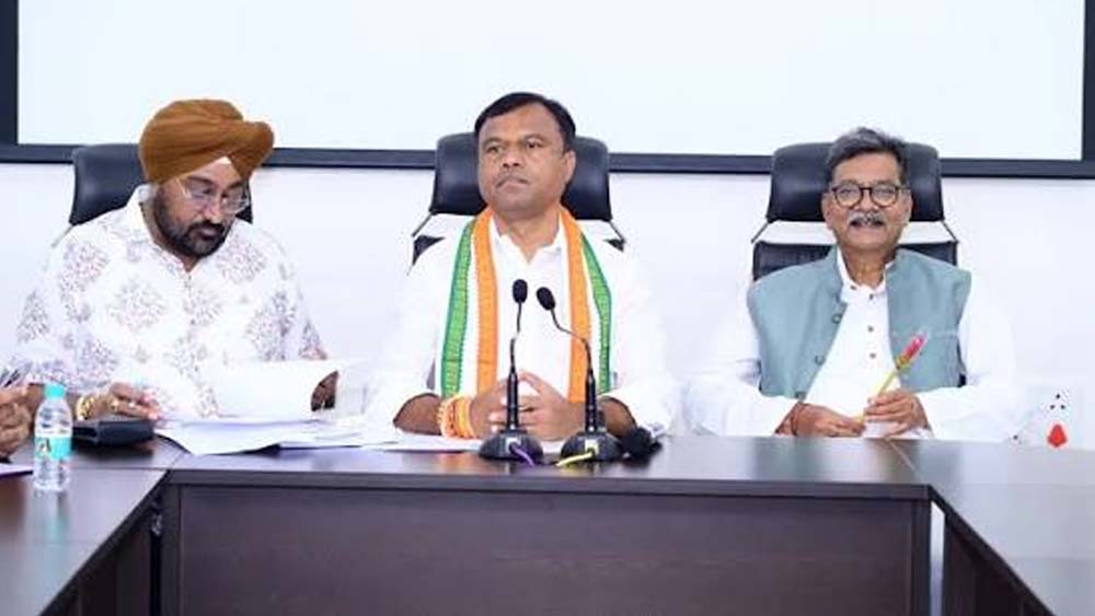 CG कांग्रेस कार्यकारिणी की बैठक शुरू, प्रदेश प्रभारी सुखदेव भगत समेत वरिष्ठ नेता शामिल