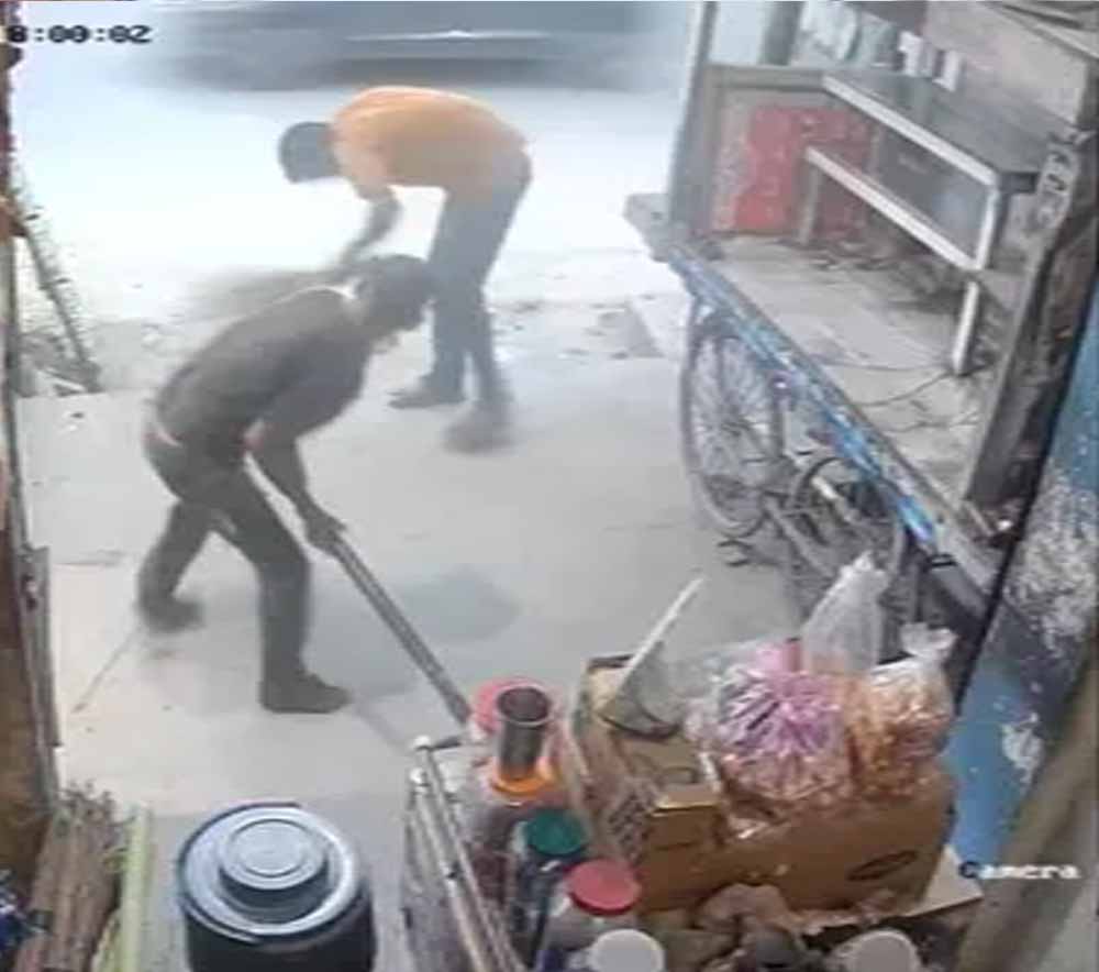 हरियाणा में सनसनीखेज वारदात, दुकान में झाड़ू लगा रहे युवक की रॉड मारकर हत्या
