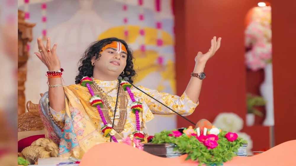 अनिरुद्धाचार्य की ‘लव क्लास’, विवाह-प्रेम और परिवार की उलझनों पर दिया खास मार्गदर्शन