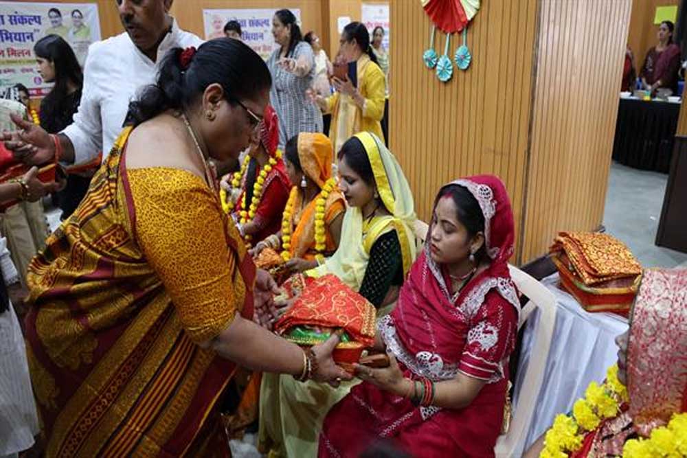 हर आंगनवाड़ी बनेगी पोषण, शिक्षा और सम्मान का केंद्र -आंगन मिलन सेवा में कार्यक्रम में मंत्री सु भूरिया ने की सहभागिता